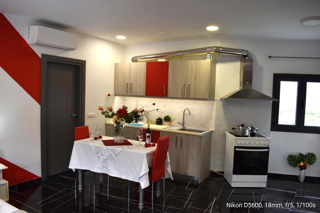 Istron Corner Apartments Ngoại thất bức ảnh